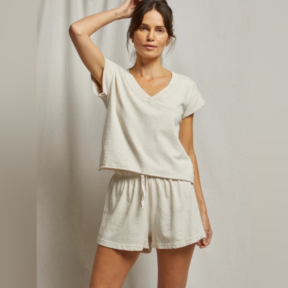 Perfectwhitetee Pearl t shirt 100%Japanese jersey slub cotton v neck White